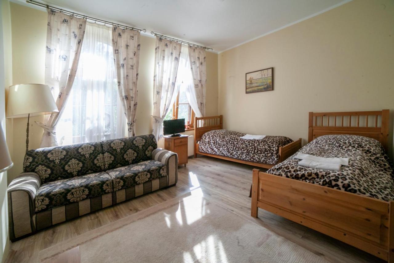 Pensjonat Mysliwski Cedynia Extérieur photo